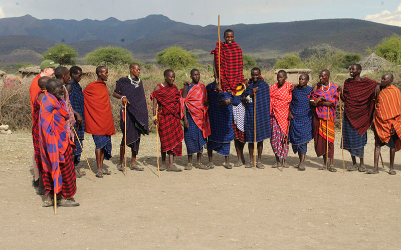 Masai-jump-Tanzania-family-Safari